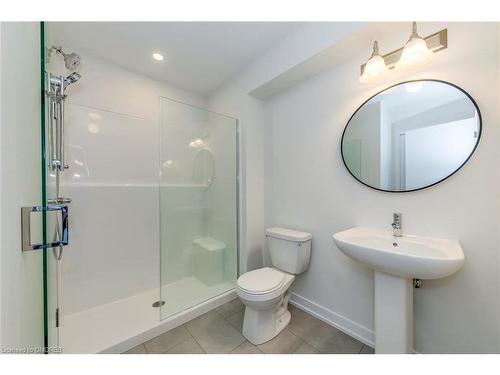 1335 Kobzar Drive, Oakville, ON - Indoor Photo Showing Bathroom