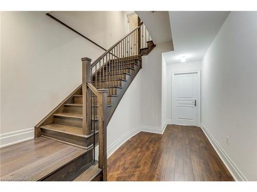 377 Tudor Avenue, Oakville, ON - Indoor Photo Showing Other Room