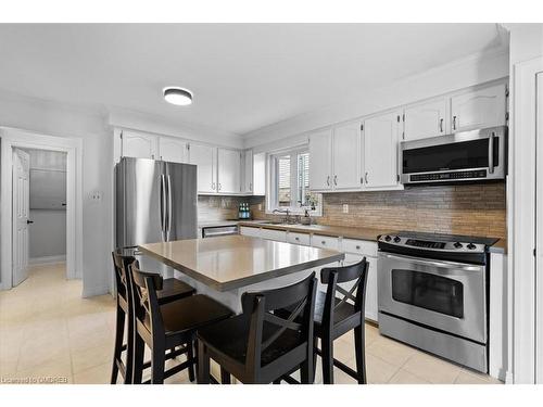 865 Anderson Avenue, Milton, ON - Indoor Photo Showing Kitchen