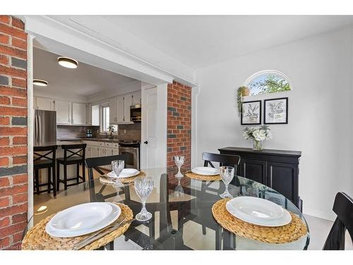 865 Anderson Avenue, Milton, ON - Indoor Photo Showing Dining Room