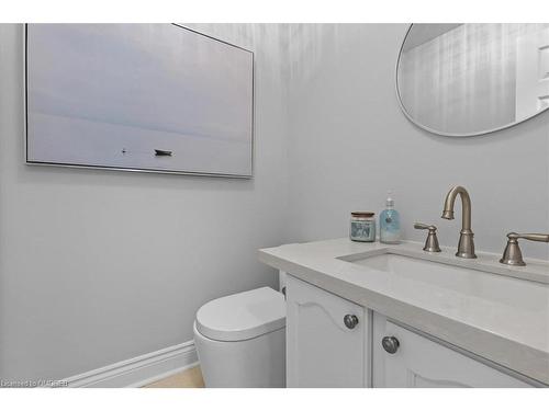 865 Anderson Avenue, Milton, ON - Indoor Photo Showing Bathroom