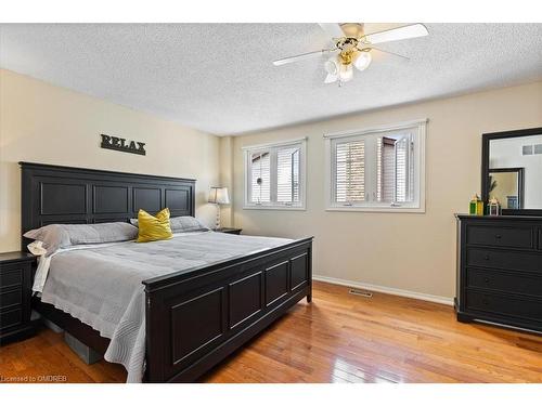 865 Anderson Avenue, Milton, ON - Indoor Photo Showing Bedroom