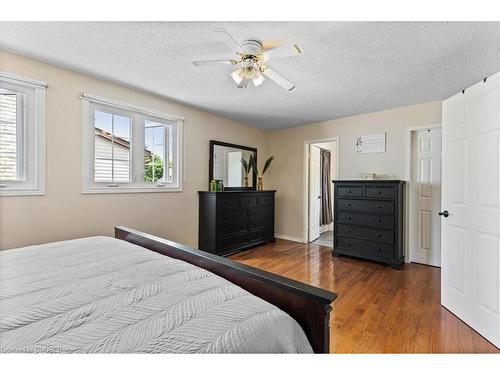 865 Anderson Avenue, Milton, ON - Indoor Photo Showing Bedroom