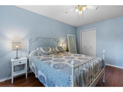 865 Anderson Avenue, Milton, ON - Indoor Photo Showing Bedroom