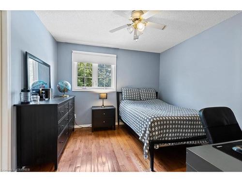 865 Anderson Avenue, Milton, ON - Indoor Photo Showing Bedroom