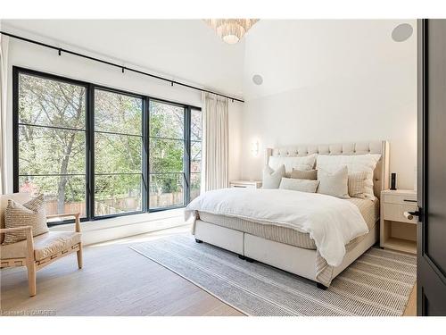 331 Macdonald Road, Oakville, ON - Indoor Photo Showing Bedroom