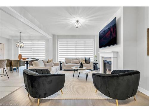 1058 Thompson Drive Drive, Oshawa, ON - Indoor Photo Showing Living Room With Fireplace