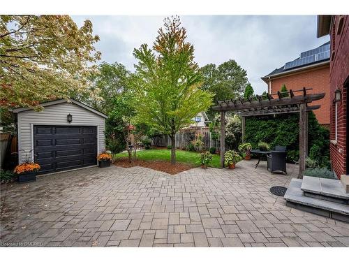 2595 Capilano Crescent, Oakville, ON - Outdoor