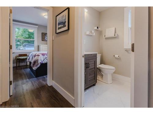 34 Clayburn Avenue, St. Catharines, ON - Indoor Photo Showing Bathroom