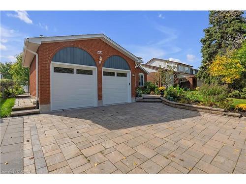 316 Pinegrove Road, Oakville, ON - Outdoor