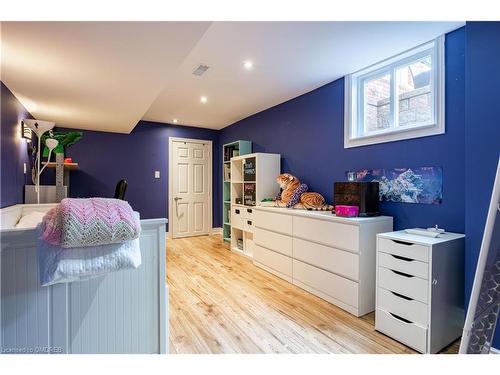 316 Pinegrove Road, Oakville, ON - Indoor Photo Showing Bedroom