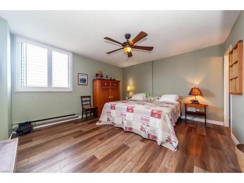 506-81 Millside Drive, Milton, ON - Indoor Photo Showing Bedroom