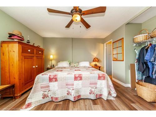 506-81 Millside Drive, Milton, ON - Indoor Photo Showing Bedroom