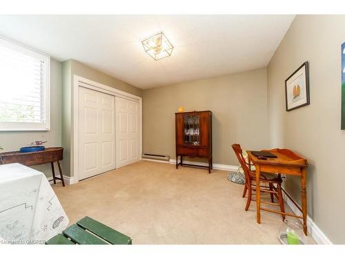 506-81 Millside Drive, Milton, ON - Indoor Photo Showing Bedroom