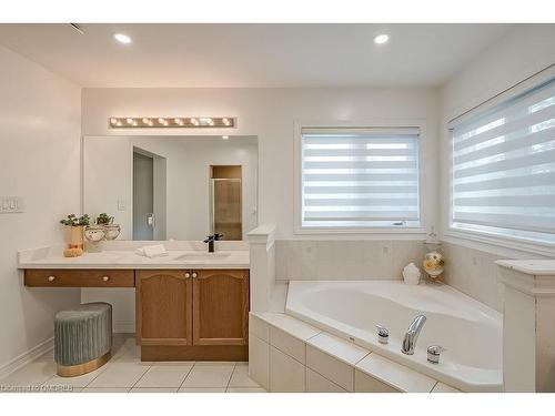 2240 Pine Glen Road, Oakville, ON - Indoor Photo Showing Bathroom