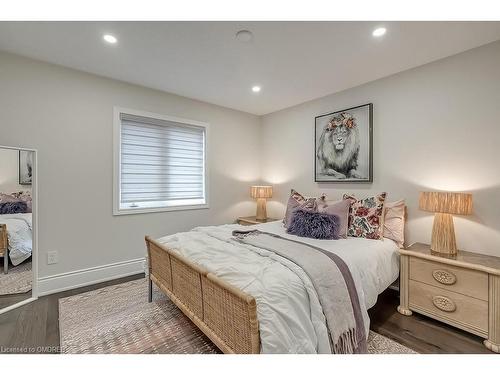 2240 Pine Glen Road, Oakville, ON - Indoor Photo Showing Bedroom