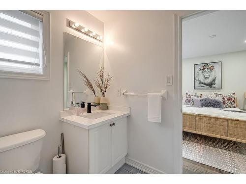 2240 Pine Glen Road, Oakville, ON - Indoor Photo Showing Bathroom