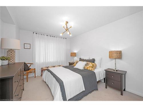 81-6020 Derry Road, Milton, ON - Indoor Photo Showing Bedroom