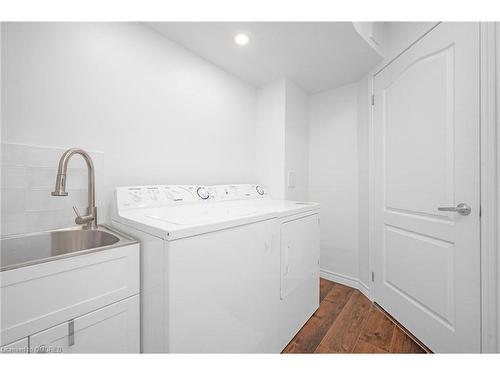 81-6020 Derry Road, Milton, ON - Indoor Photo Showing Laundry Room