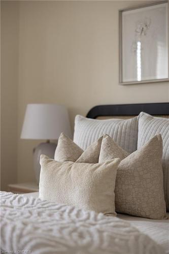 2423 Postmaster Drive, Oakville, ON - Indoor Photo Showing Bedroom