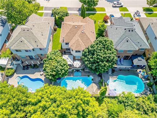 110 Pentland Road, Waterdown, ON - Outdoor With In Ground Pool