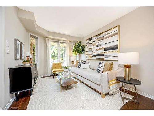 110 Pentland Road, Waterdown, ON - Indoor Photo Showing Living Room