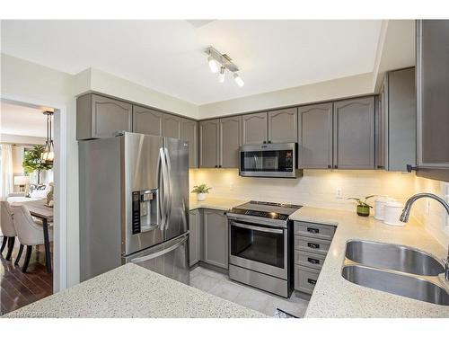 110 Pentland Road, Waterdown, ON - Indoor Photo Showing Kitchen With Double Sink With Upgraded Kitchen