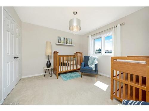 110 Pentland Road, Waterdown, ON - Indoor Photo Showing Bedroom