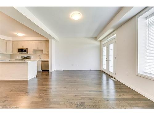 8 Shay Lane, Ancaster, ON - Indoor Photo Showing Kitchen