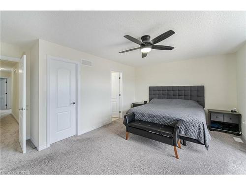 100 Festival Way, Binbrook, ON - Indoor Photo Showing Bedroom