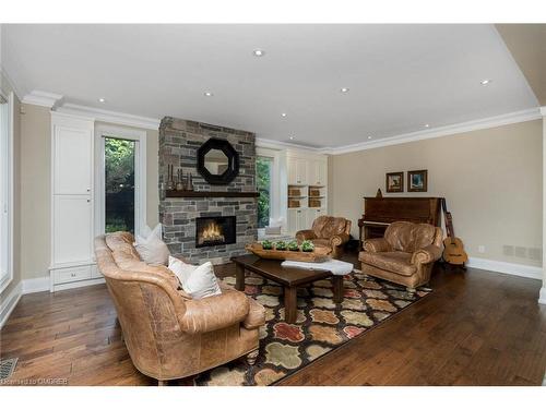 2057 Snow Crescent, Mississauga, ON - Indoor Photo Showing Living Room With Fireplace