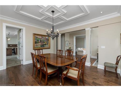 2057 Snow Crescent, Mississauga, ON - Indoor Photo Showing Dining Room