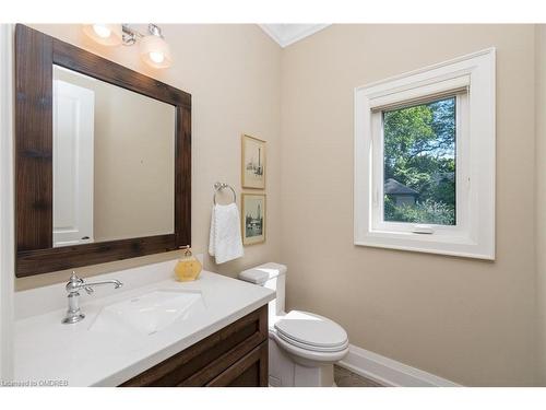 2057 Snow Crescent, Mississauga, ON - Indoor Photo Showing Bathroom