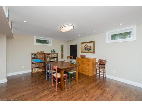 2057 Snow Crescent, Mississauga, ON - Indoor Photo Showing Dining Room