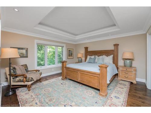 2057 Snow Crescent, Mississauga, ON - Indoor Photo Showing Bedroom