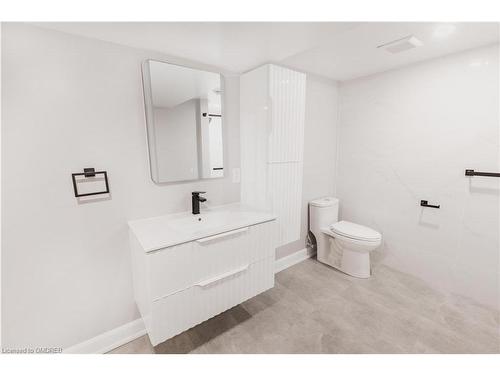 3336 Kodiak Street, Ottawa, ON - Indoor Photo Showing Bathroom