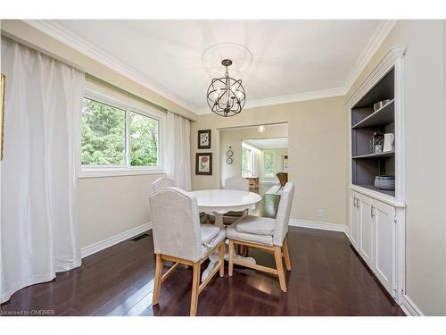 25 Caroline Street, Georgetown, ON - Indoor Photo Showing Dining Room