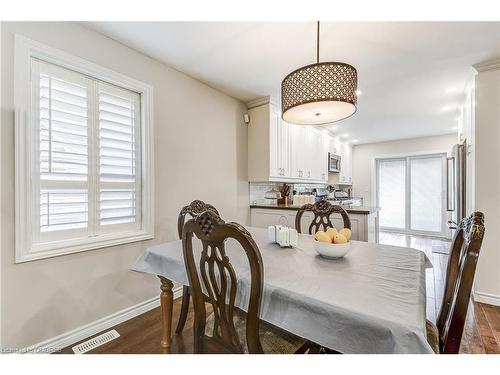 257 Wales Crescent, Oakville, ON - Indoor Photo Showing Dining Room