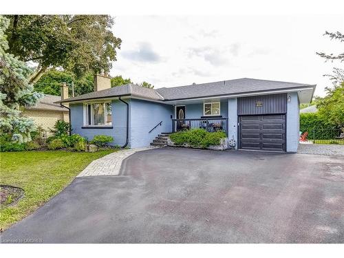 257 Wales Crescent, Oakville, ON - Outdoor With Facade