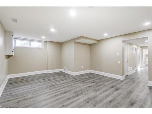 257 Wales Crescent, Oakville, ON - Indoor Photo Showing Basement