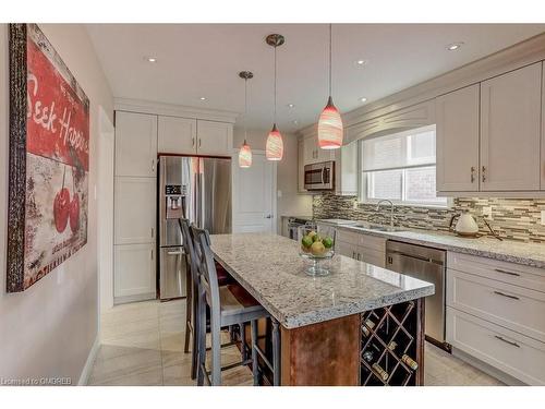 5273 Joel Avenue, Burlington, ON - Indoor Photo Showing Kitchen With Stainless Steel Kitchen With Upgraded Kitchen