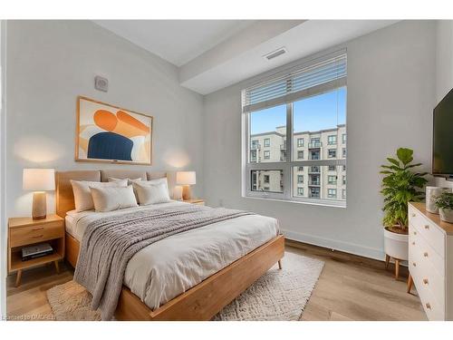 628-2490 Old Bronte Road, Oakville, ON - Indoor Photo Showing Bedroom