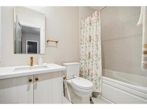 3272 Post Road Road, Oakville, ON - Indoor Photo Showing Bathroom