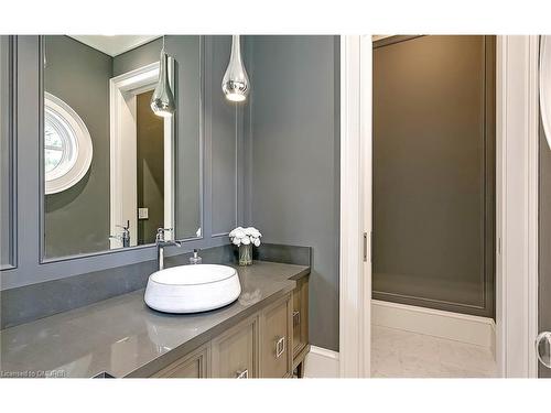 27 Park Avenue, Oakville, ON - Indoor Photo Showing Bathroom