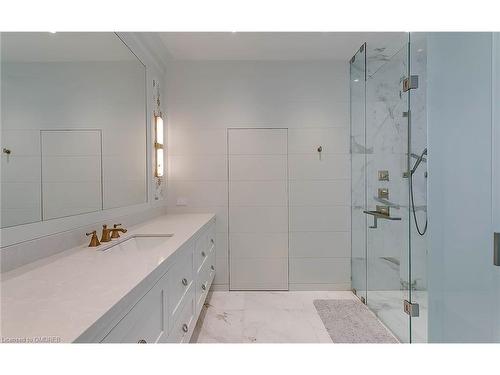 27 Park Avenue, Oakville, ON - Indoor Photo Showing Bathroom