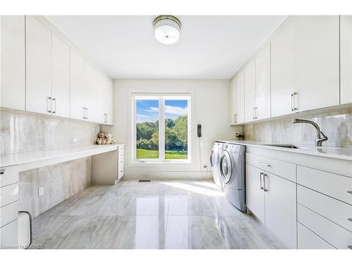 94 Simcoe Road, King, ON - Indoor Photo Showing Laundry Room