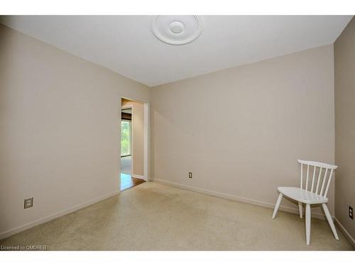 120 Ulster Drive, Oakville, ON - Indoor Photo Showing Other Room