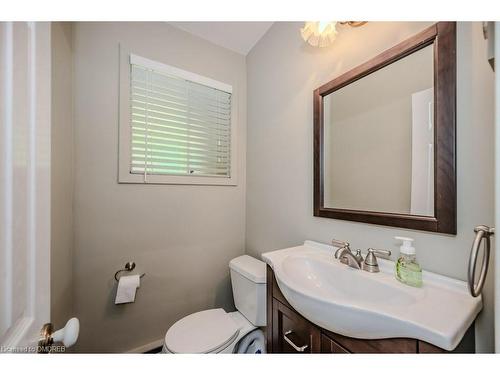 120 Ulster Drive, Oakville, ON - Indoor Photo Showing Bathroom