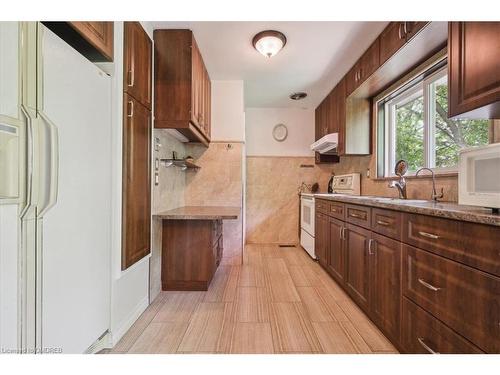 59 Dromore Crescent, Toronto, ON - Indoor Photo Showing Kitchen