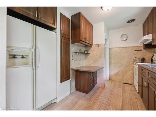 59 Dromore Crescent, Toronto, ON - Indoor Photo Showing Kitchen